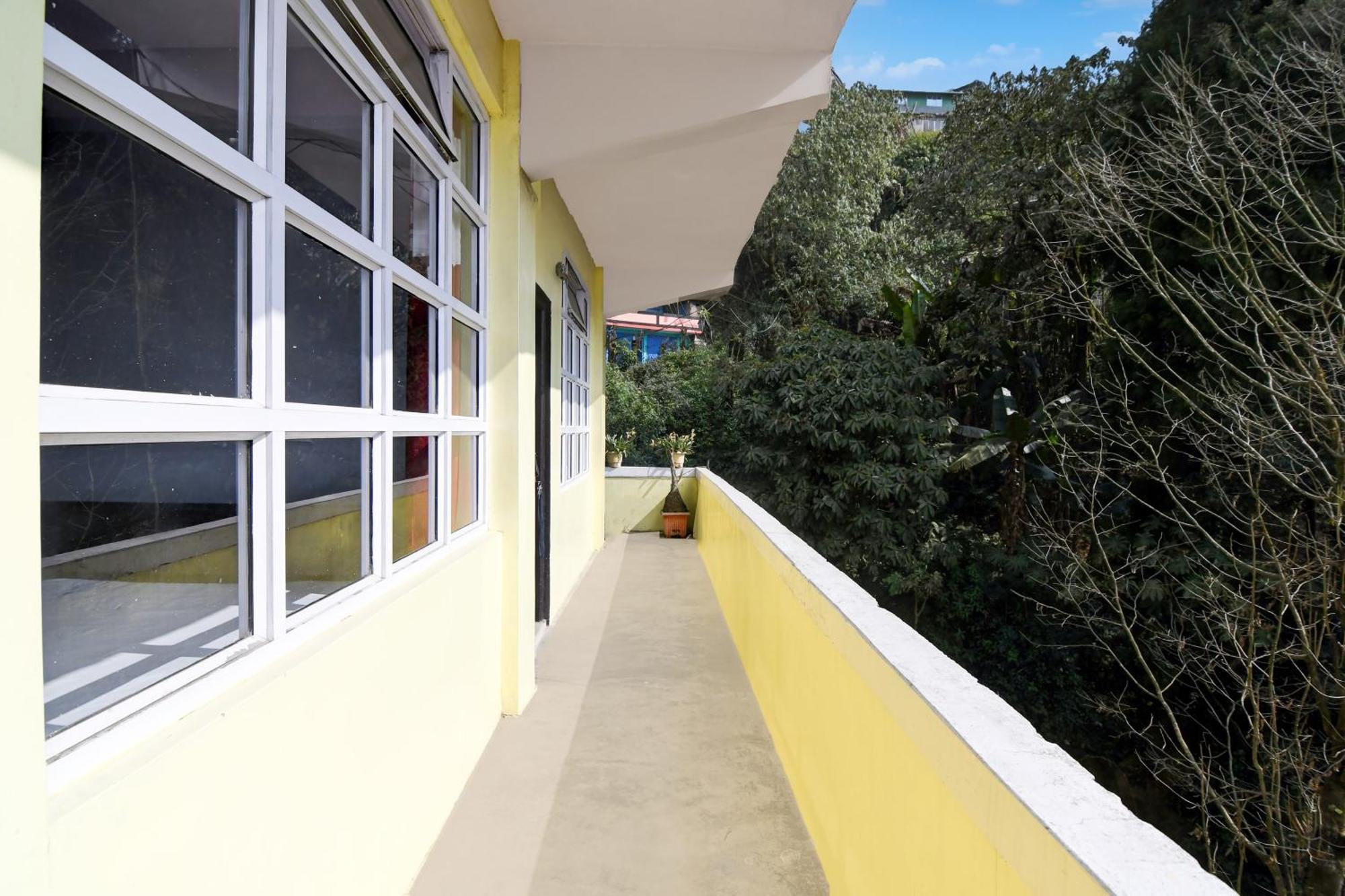 Super Hotel O Ghoom Formerly Aps Homestay Ghum ภายนอก รูปภาพ